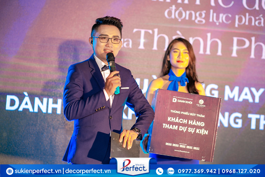 MC-su-kien-hoi-nghi-chuyen-nghiep