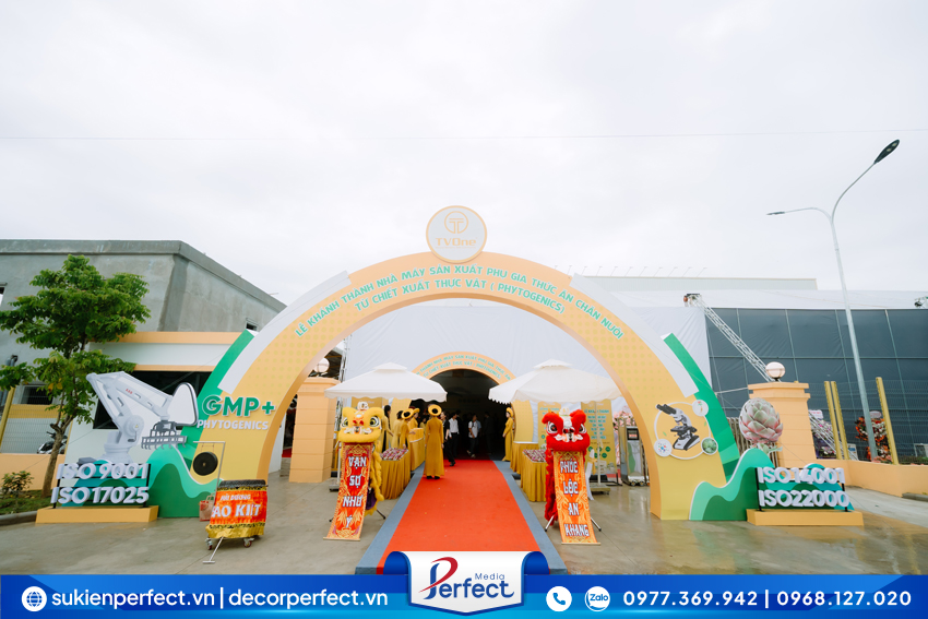 cong-chao-su-kien-khai-truong-khanh-thanh-dep