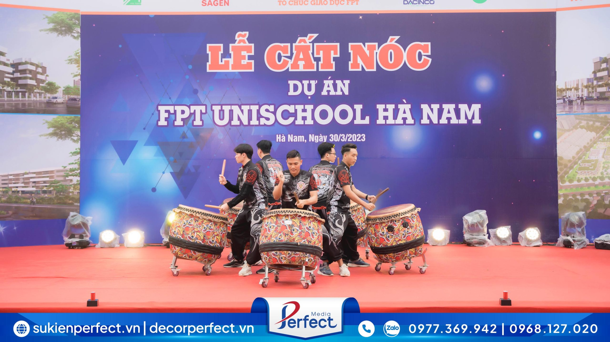 Perfect Media biểu diễn tiết mục múa trống hội đặc sắc