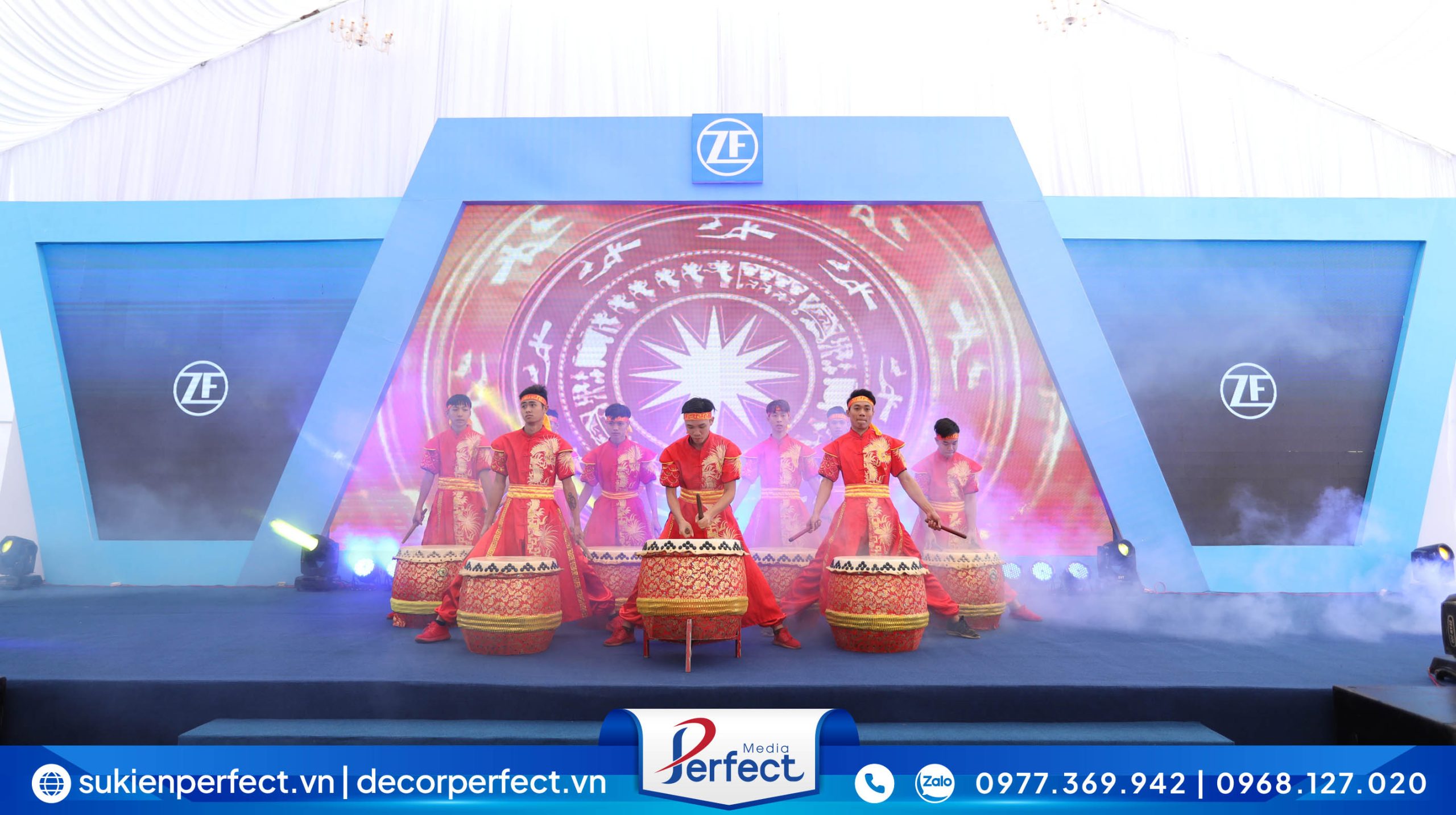 Perfect Media biểu diễn tiết mục múa trống hội đặc sắc