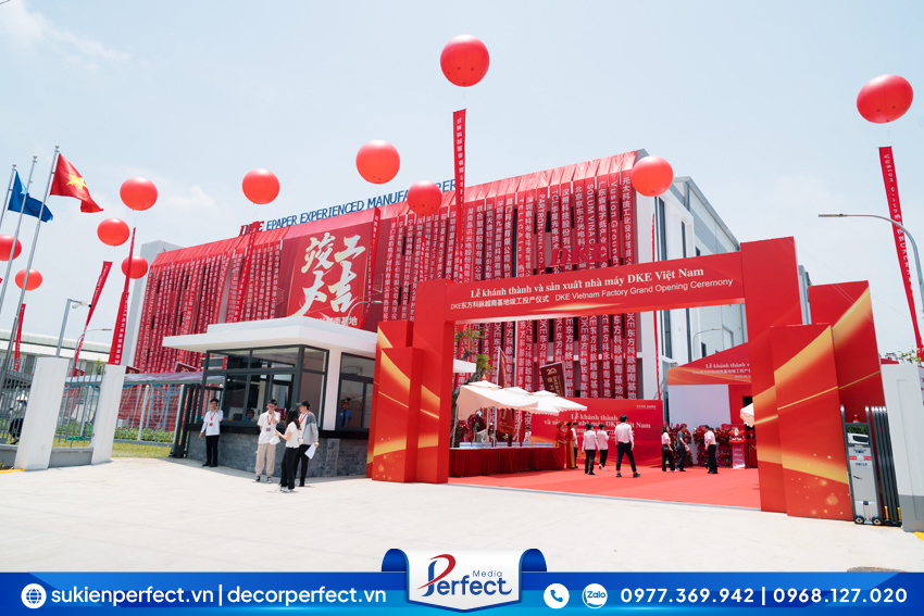 cong-chao-su-kien-khai-truong-khanh-thanh-dep