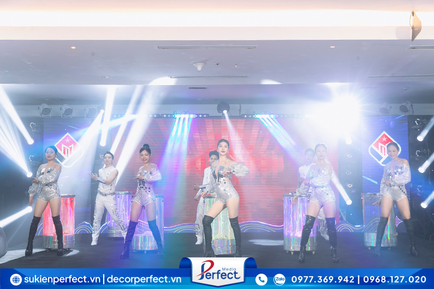 Mua-Trong-Nuoc-Chuyen-Nghiep