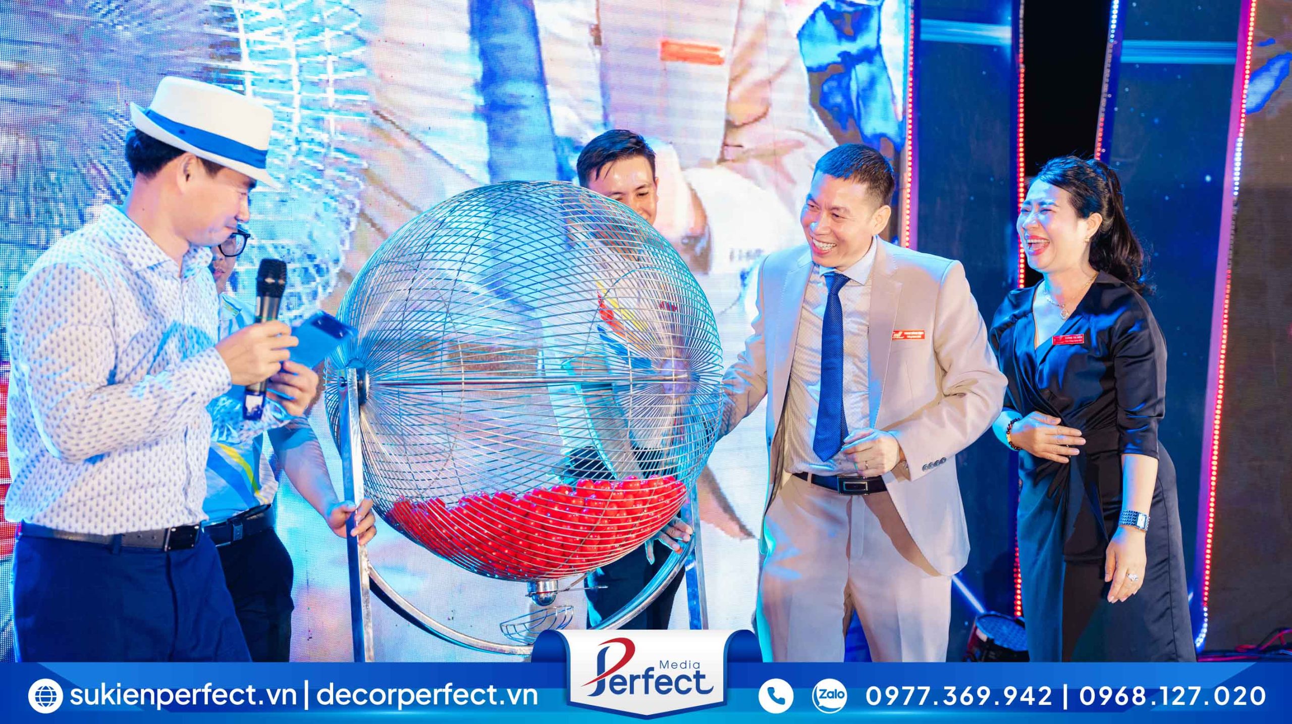 nghệ sỹ hài xuân bắc tại sự kiện của Perfect Media cung cấp dịch vụ tổ chức sự kiện