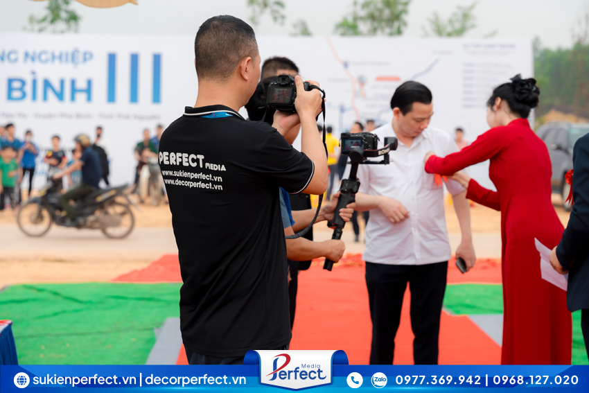 Quay-Chup-Su-Kien- Chuyen-Nghiep