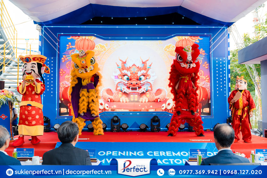 mua-lan-su-rong-chuyen-nghiep