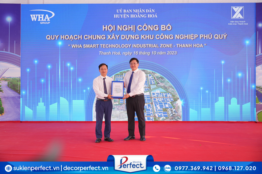 su-kien-le-cong-bo-chuyen-nghiep