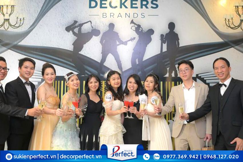 to-chuc-tiec-tat-nien-chuyen-nghiep