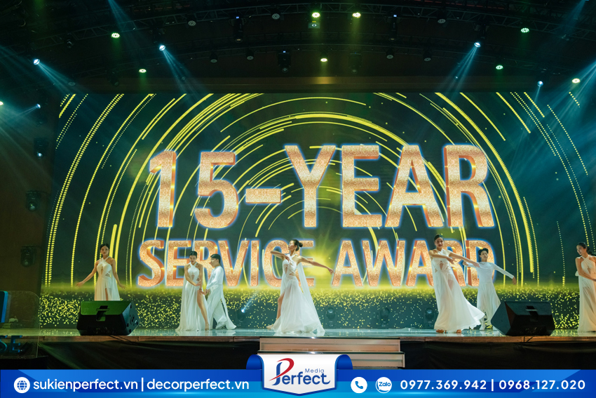 tiec-tat-nien-doc-dao