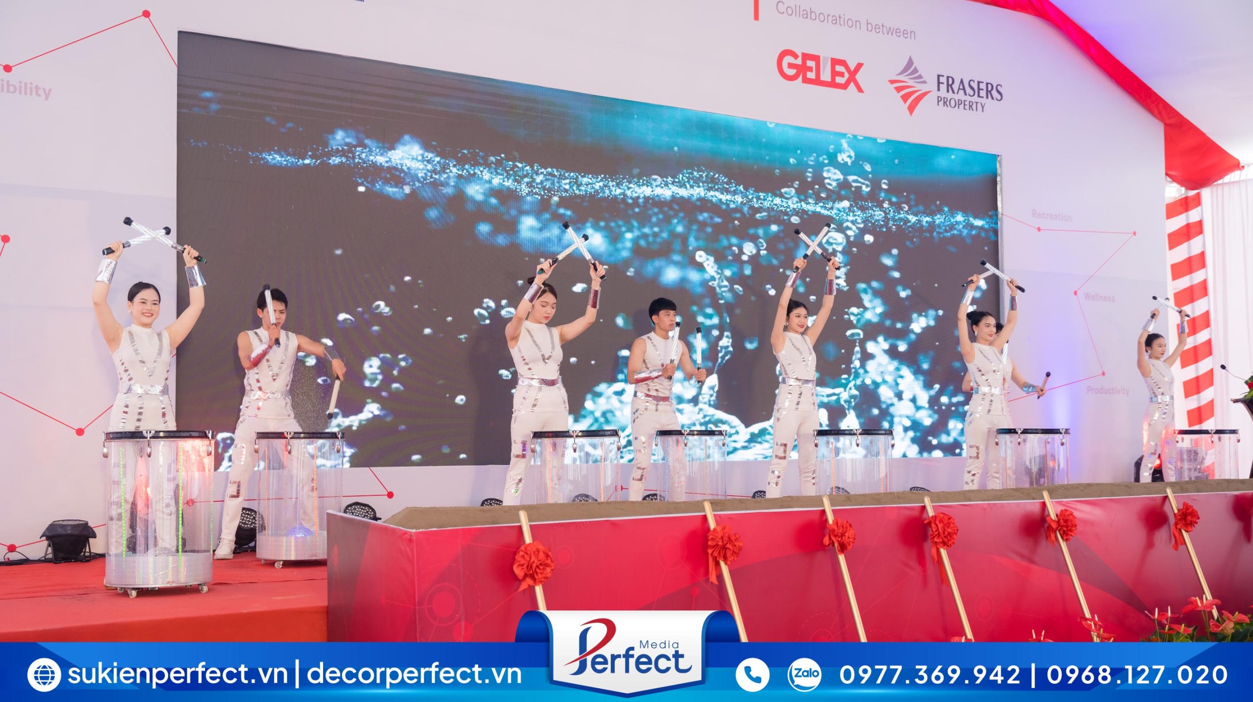 Perfect Media biểu diễn tiết mục múa trống nước chuyên nghiệp