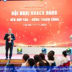 To Chuc Su Kien Hoi Nghi Khach Hang 1