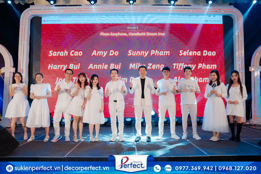 to-chuc-tiec-tat-nien-chuyen-nghiep