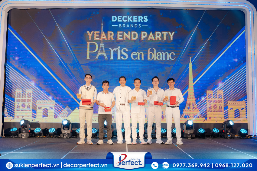 to-chuc-tiec-tat-nien-chuyen-nghiep