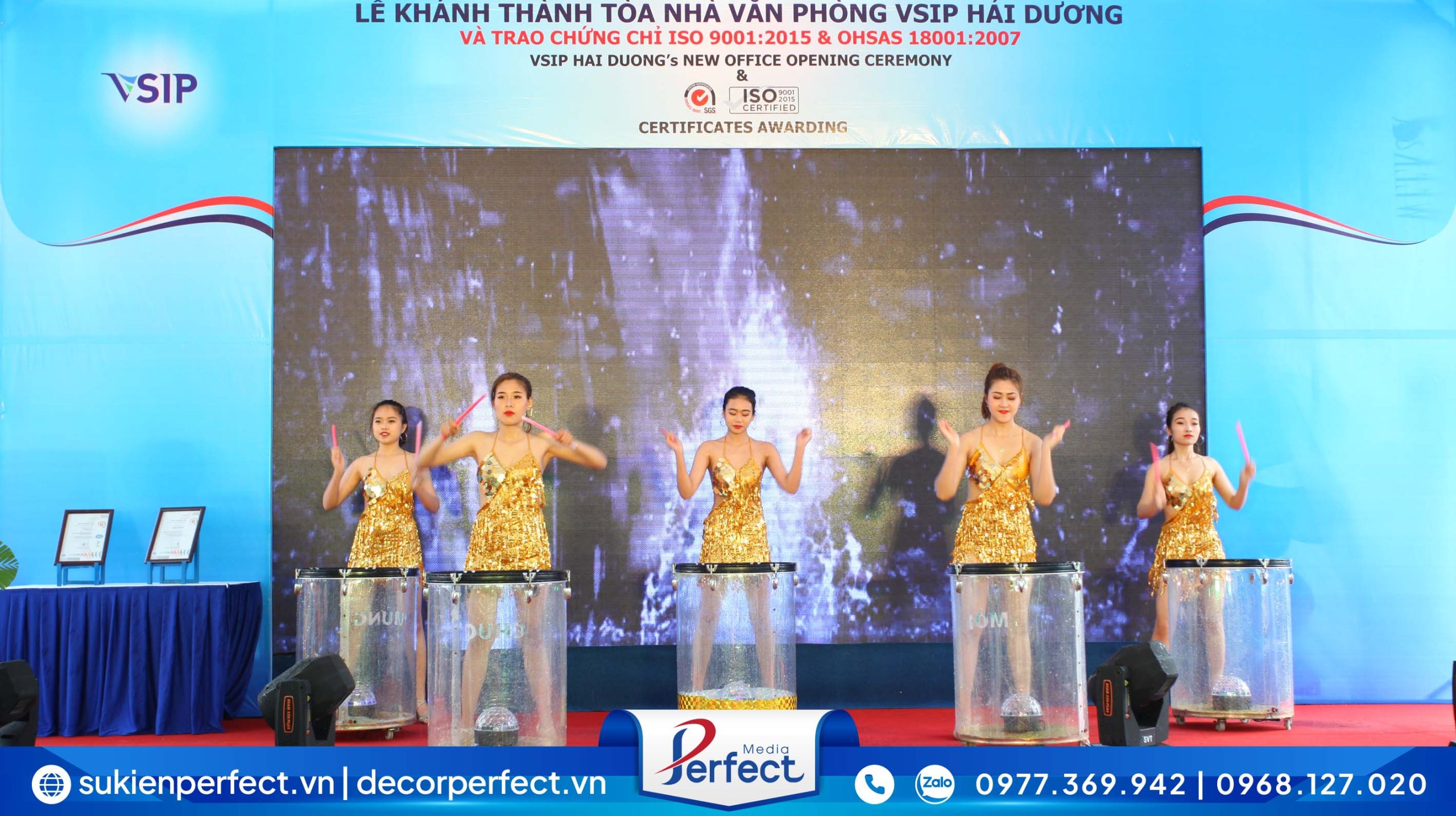 biểu diễn trống nước đặc sắc