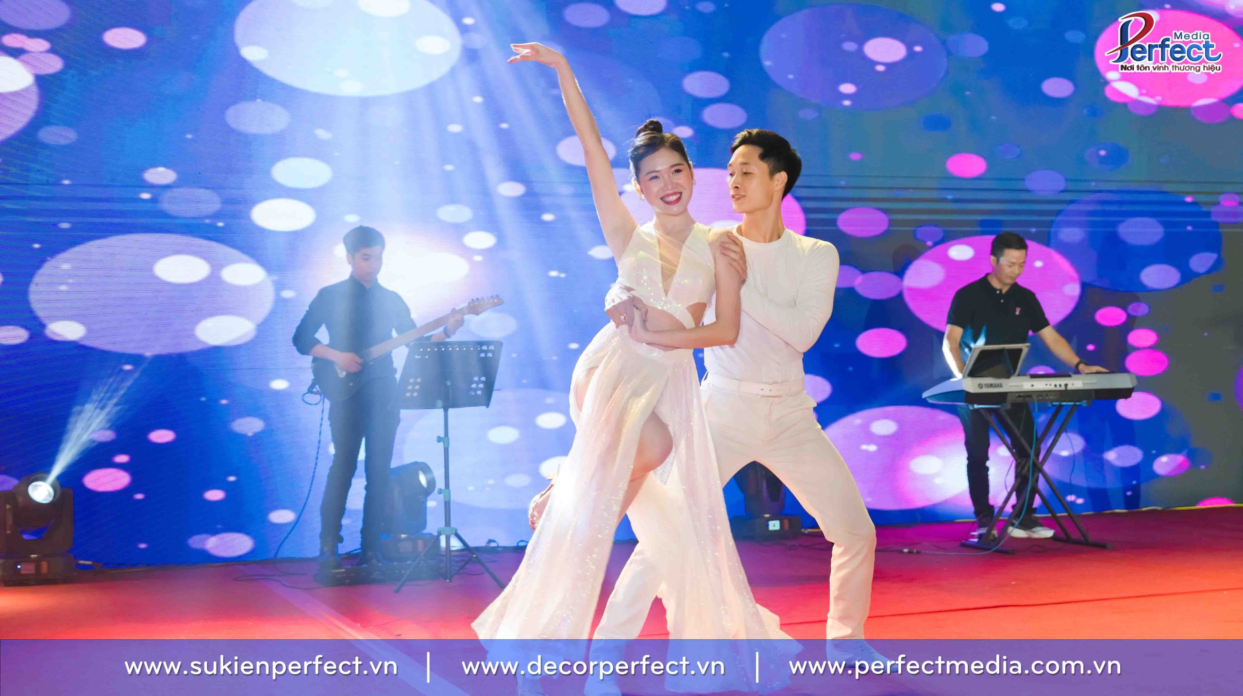 Vũ đoàn chuyên nghiệp của Perfect Media