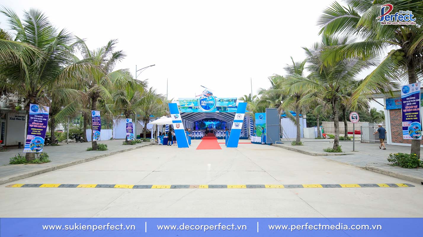 Một số mẫu hàng phướn (banner dọc) của Perfect Media 