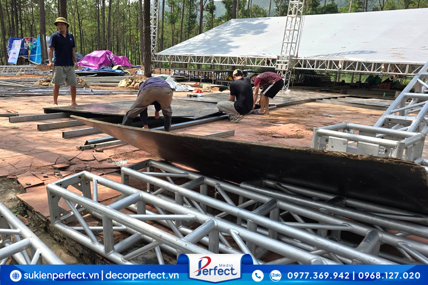 Ekip-Thi-cong-Perfect-Media