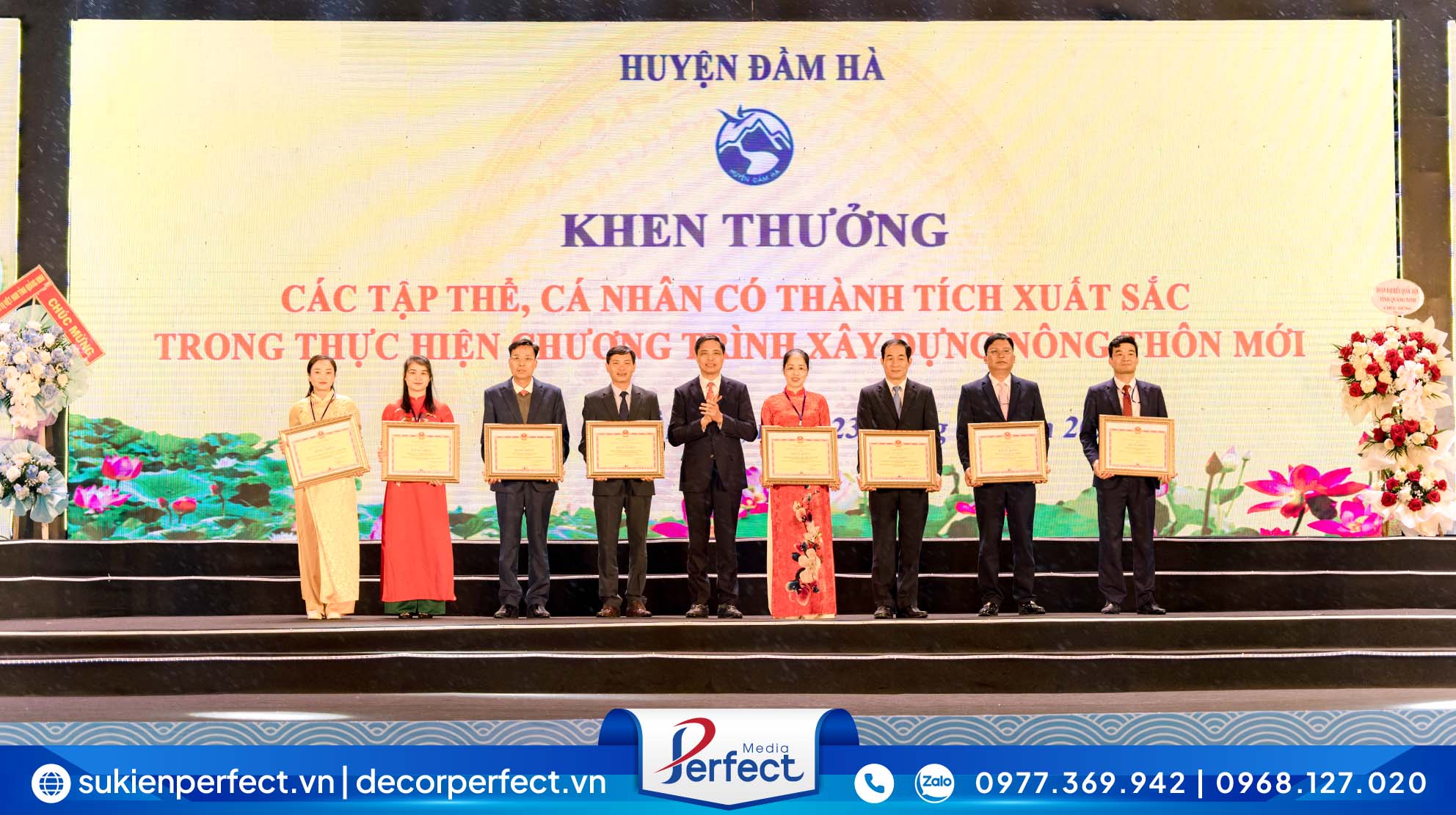 UBND tỉnh Quảng Ninh trao tặng băng khen cho tập thể và cá nhân xuất sắc