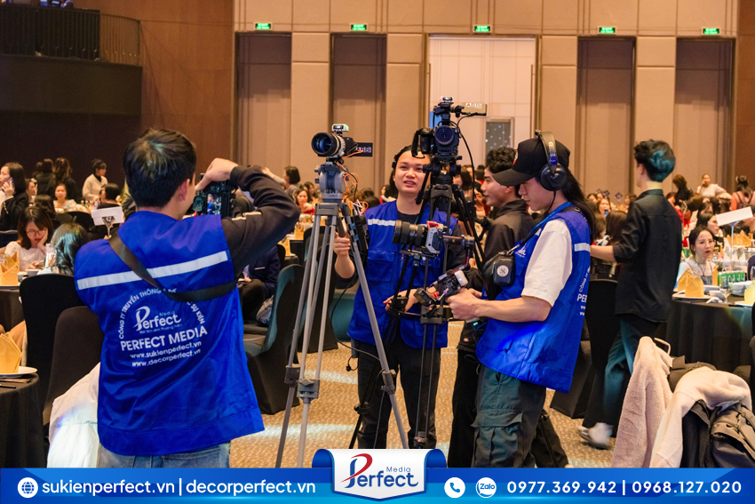 Ekip-Perfect-Media-Chuyen-nghiep-tai-ninh-binh