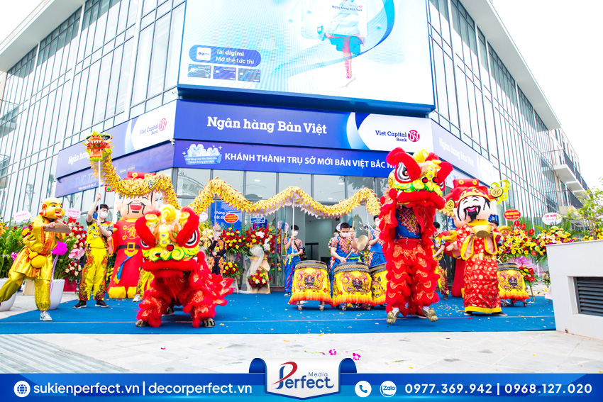 nhom-mua-lan-su-trong-hoi-chuyen-nghiep