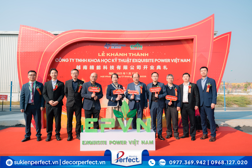 Khach-moi-tham-du-Le-Khanh-Thanh-Nha-May -Exquisite-Power-Viet-Nam