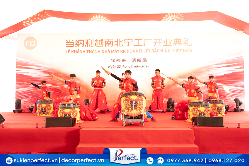 nhom-mua-lan-su-trong-hoi-chuyen-nghiep