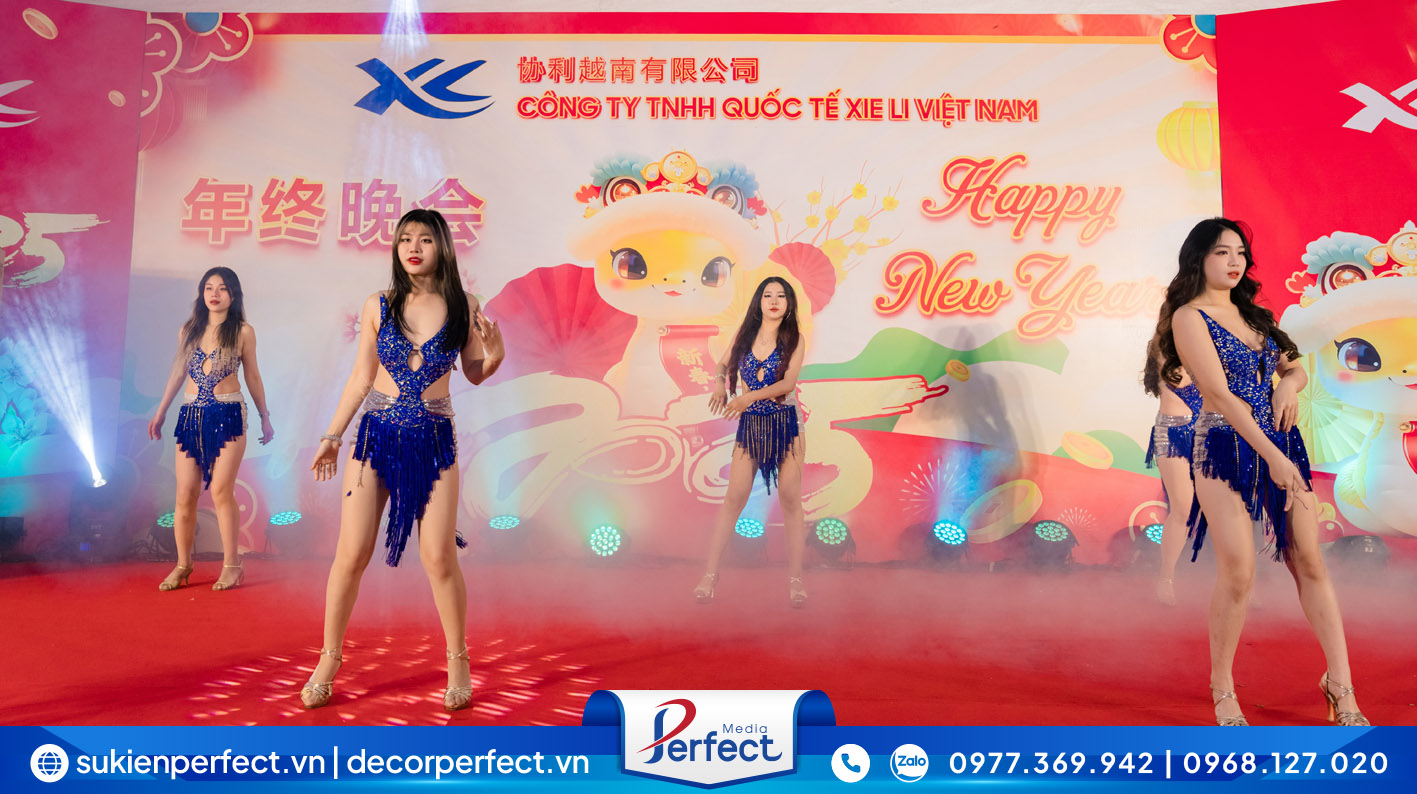 Những cô gái xinh đẹp đến từ vũ đoàn Perfect Media