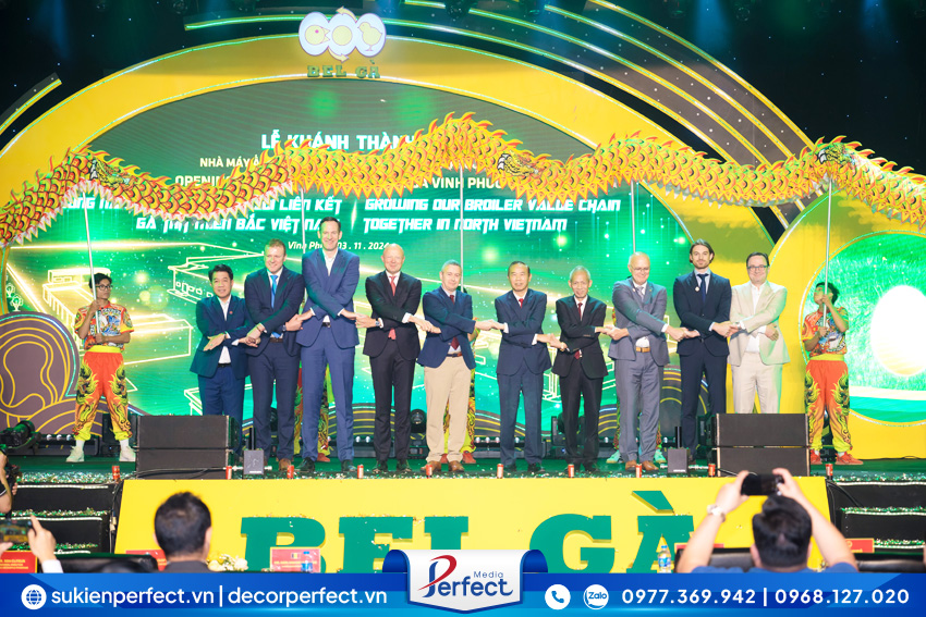 le-khai-truong-khanh-thanh-chuyen-nghiep-tai-phu-tho