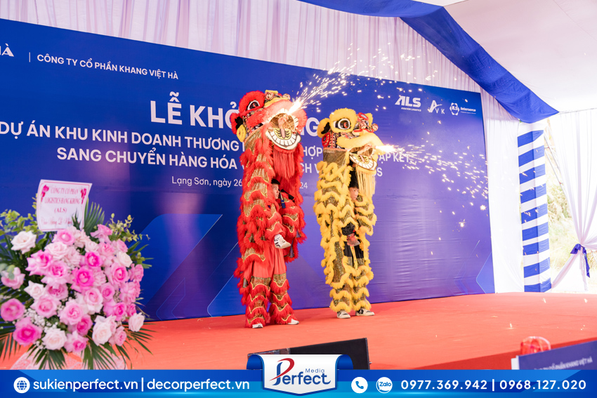 nhom-mua-lan-su-rong-trong-hoi-chuyen-nghiep