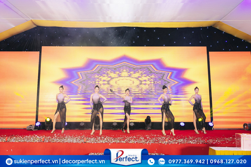 cho-thue-ca-sy-vu-doan-band-nhac-bieu-dien-chuyen-nghiep-tai-phu-tho