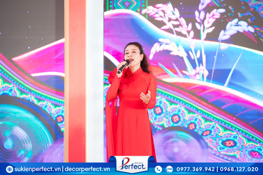 vu-doan-ca-sy-chuyen-nghiep-tai-thai-nguyen