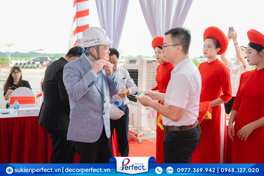 to-chuc-le-dong-tho-nha-may