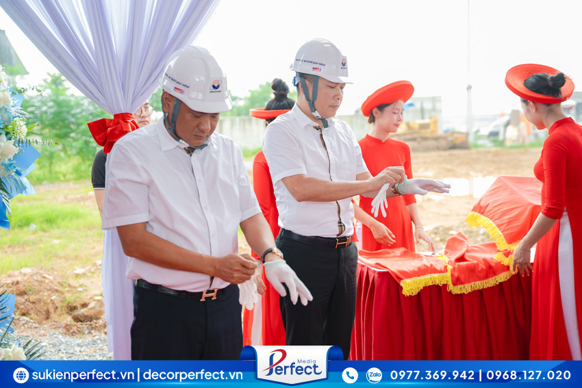 to-chuc-le-dong-tho-nha-may