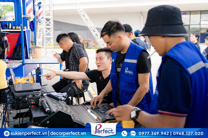 doi-ngu-nhan-su-perfect-media