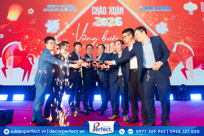 tiec-tat-nien-chuyen-nghiep