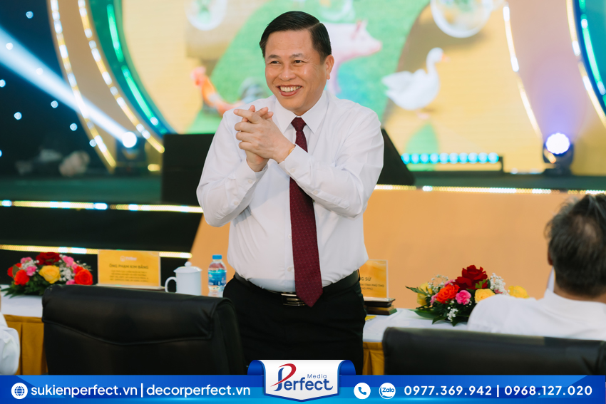 to-chuc-su-kien-chuyen-nghiep-tai-hoa-binh