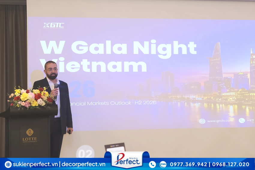 Khach-Moi-Phat- Bieu-tai-Su-Kien- Elite-Night-Ha-Noi